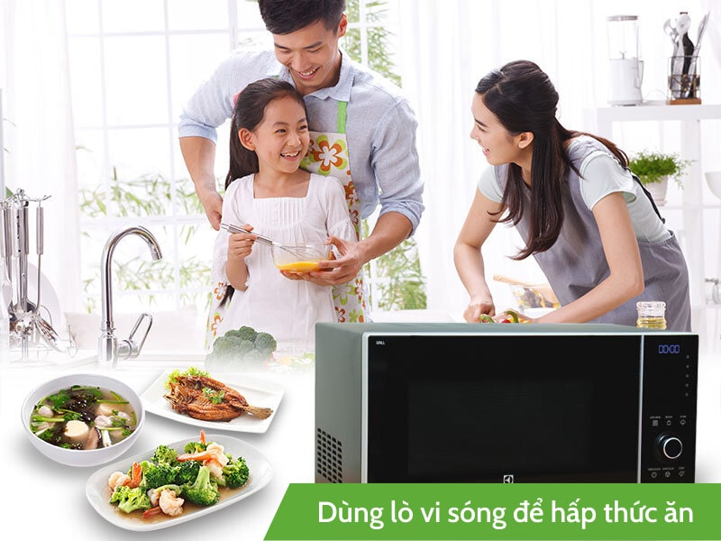 Dùng lò vi sóng để hấp thức ăn