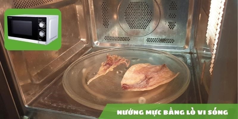 Nướng mực bằng lò vi sóng