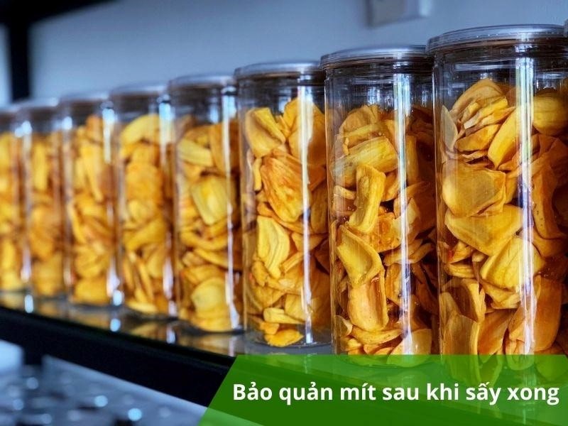 Bảo quản mít sấy trong lò vi sóng