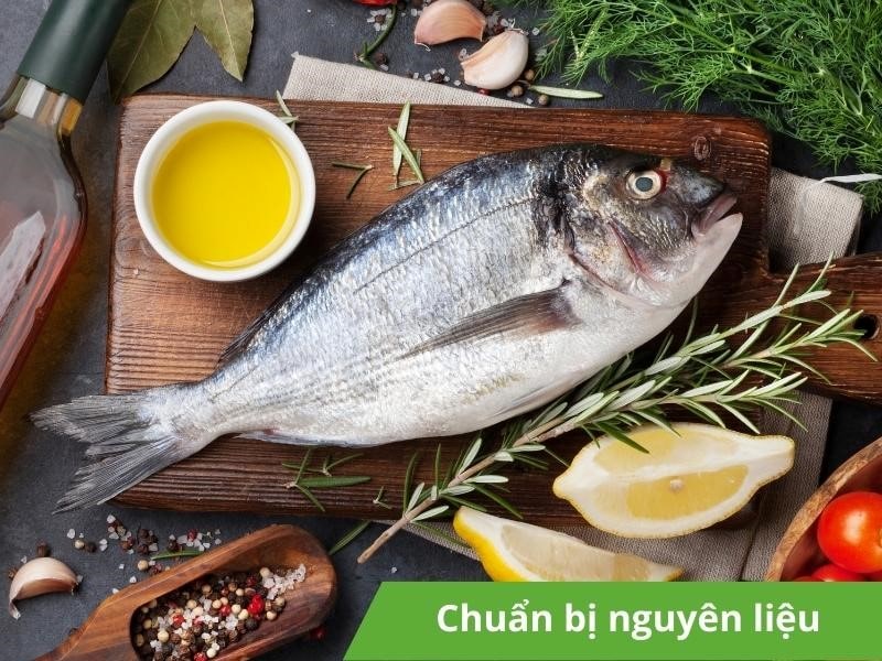 Chuẩn bị cá dùng hấp lò vi sóng