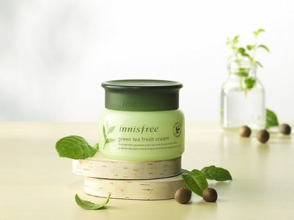 Kem dưỡng ẩm Innisfree Green Tea Fresh Cream giúp da mềm mịn