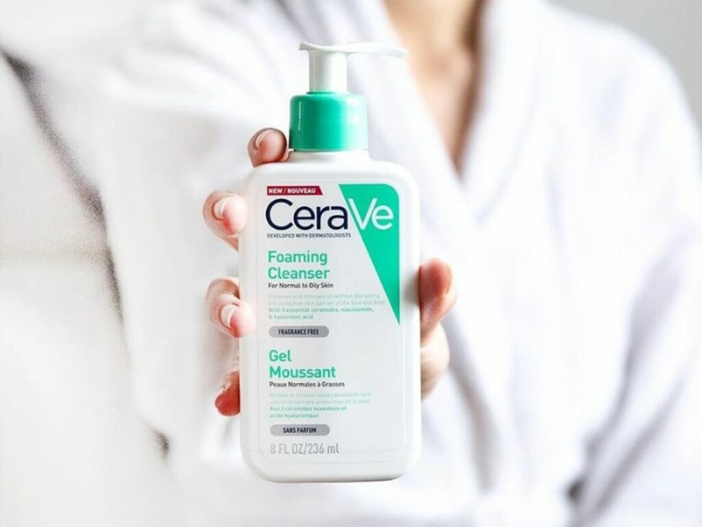 Sữa rửa mặt trị mụn của Cerave